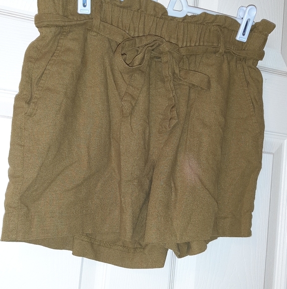 2 High Waisted Tie-Belt LinenShorts 4in inseam - Picture 2 of 8